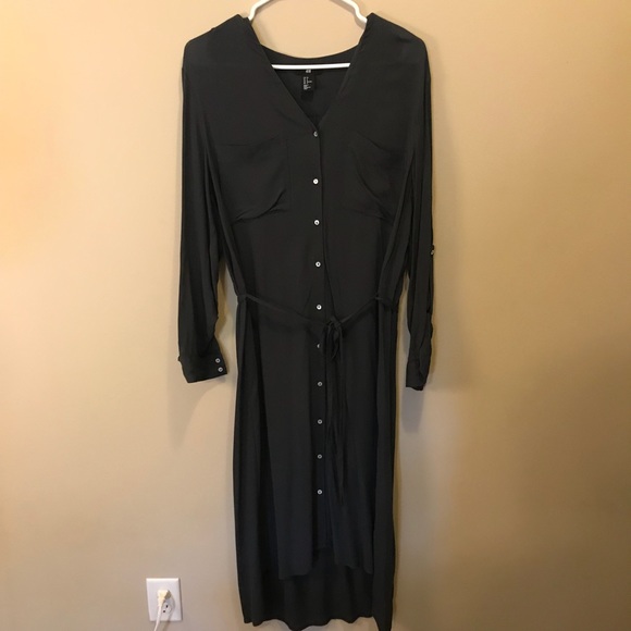 H&M Dresses & Skirts - Button up dress